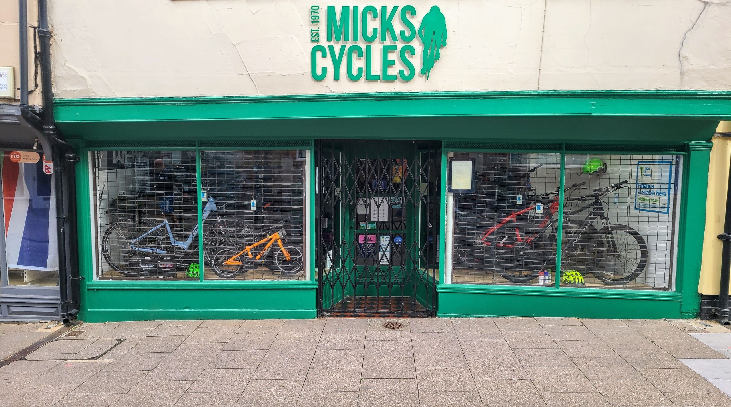 Micks cycle outlet centre