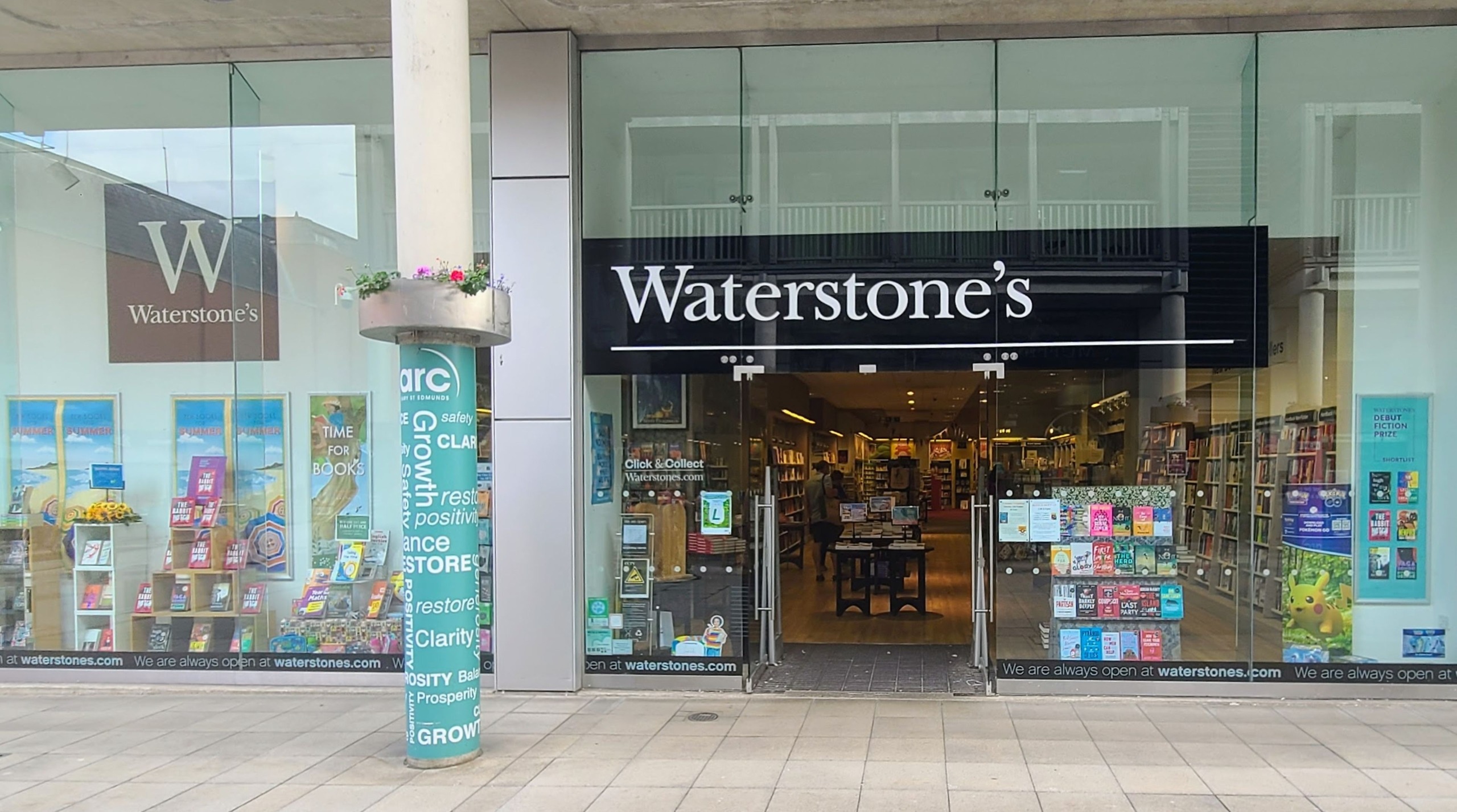 Waterstones (arc) eXplore Bury St Edmunds!